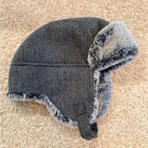 Old Navy Gray Trapper Hat with Faux Fur